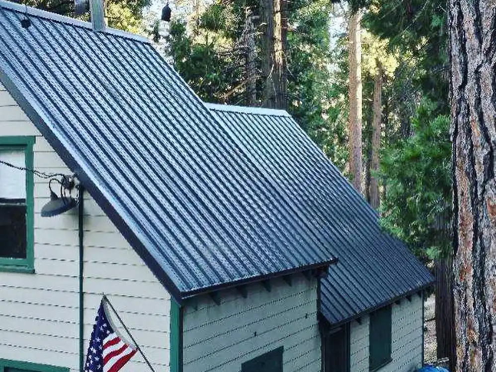 metal roof installation